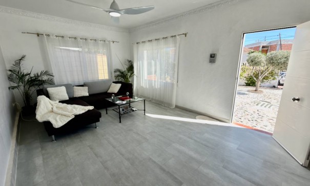 Venta - Chalet Independiente -
Ciudad Quesada - Rojales - Ciudad Quesada