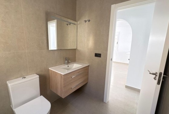 Herverkoop - Vrijstaande Villa -
Algorfa