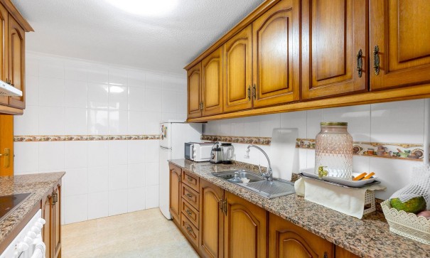 Revente - Appartement -
Torrevieja - Centro