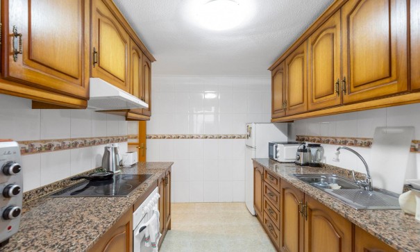 Revente - Appartement -
Torrevieja - Centro