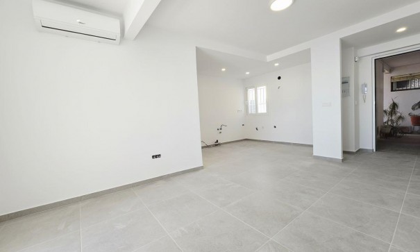 Sprzedaż - Apartament mieszkanie -
Torrevieja - Playa del Cura