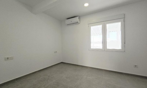 Sprzedaż - Apartament mieszkanie -
Torrevieja - Playa del Cura