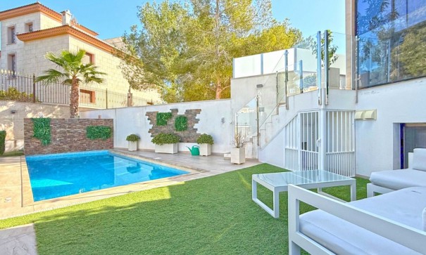 Revente - Villa Individuelle -
Orihuela Costa - Villamartín