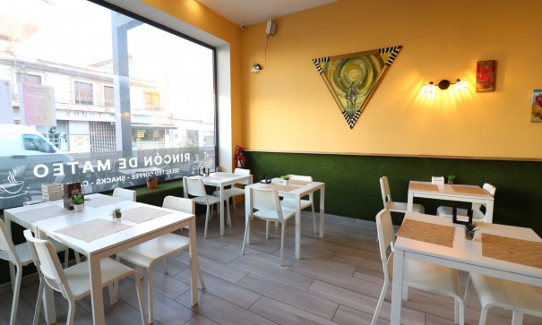 Videresalg - Kommerciel -
Benijofar - Benijofar - Village