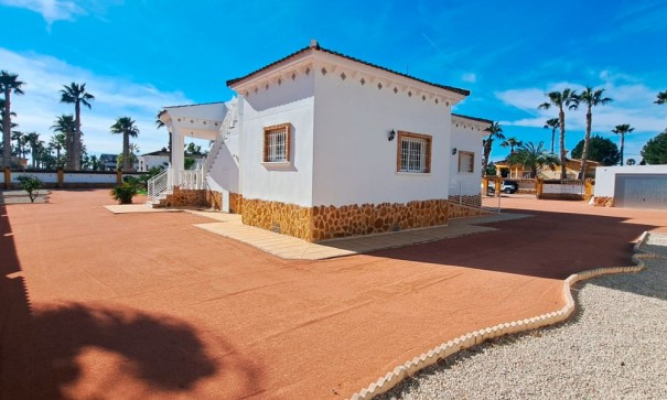 Videresalg - Finca landejendom -
Catral - Catral - Country