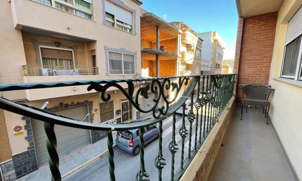 Resale - Wohnung Appartement -
Rojales