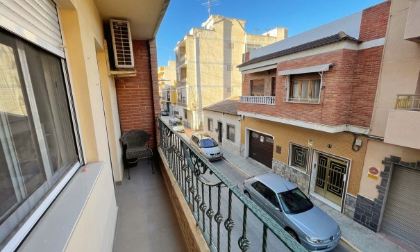 Resale - Wohnung Appartement -
Rojales