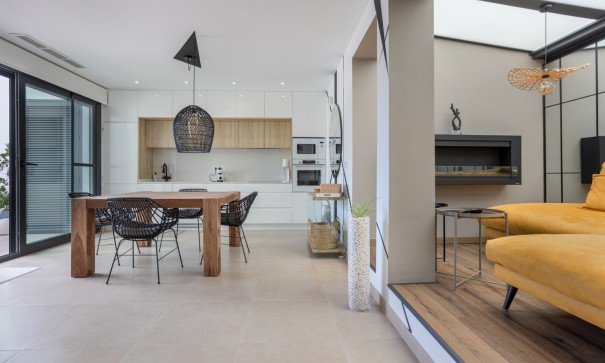 Återförsäljning - Radhus -
Benijofar