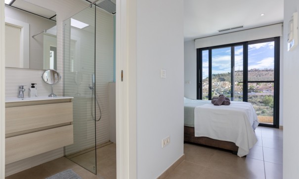 Återförsäljning - Radhus -
Benijofar