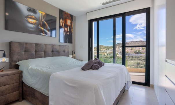 Återförsäljning - Radhus -
Benijofar