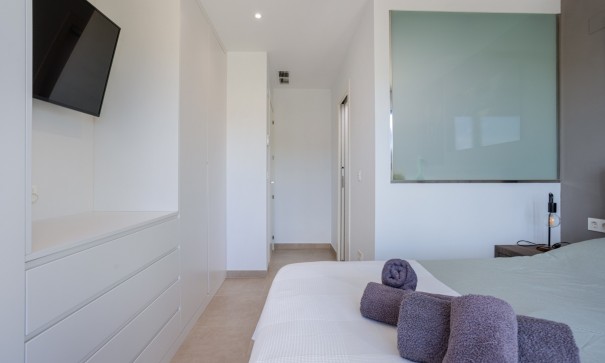 Återförsäljning - Radhus -
Benijofar