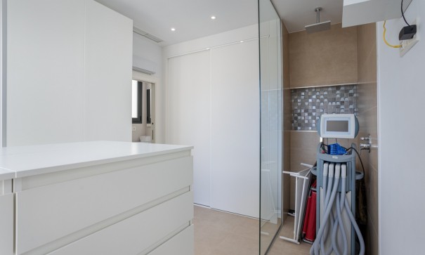 Återförsäljning - Radhus -
Benijofar