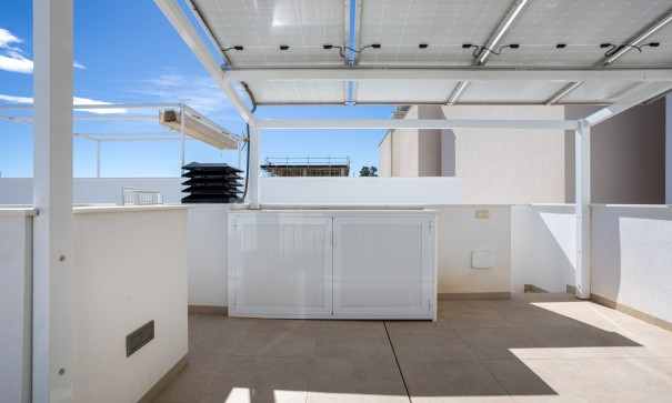 Återförsäljning - Radhus -
Benijofar