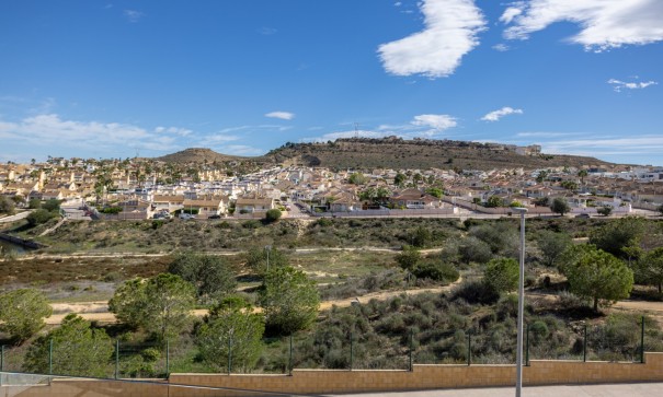 Återförsäljning - Radhus -
Benijofar