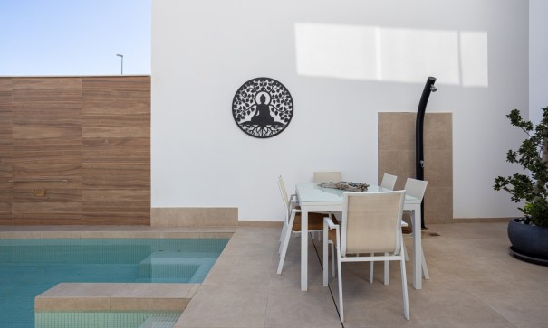 Återförsäljning - Radhus -
Benijofar