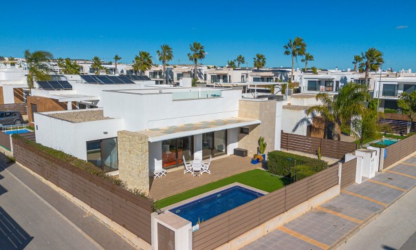 Venta - Chalet Independiente -
Entre Naranjos - Vistabella Golf - Vistabella Golf