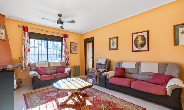 Herverkoop - Vrijstaande Villa -
Bigastro