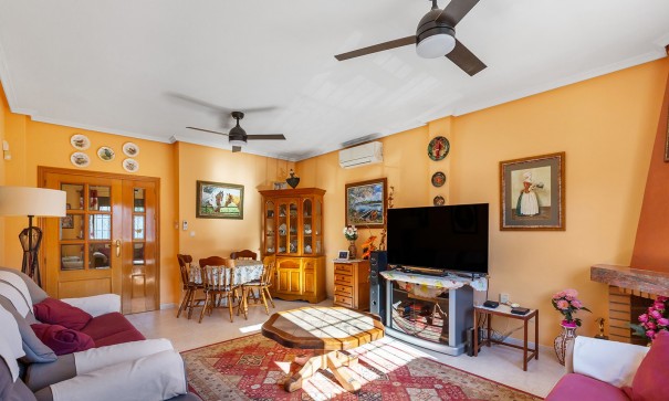 Herverkoop - Vrijstaande Villa -
Bigastro