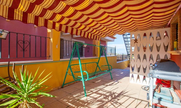 Herverkoop - Vrijstaande Villa -
Bigastro