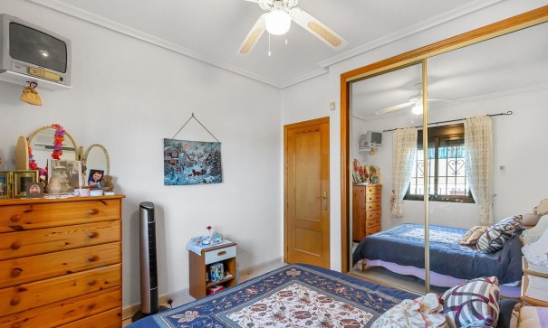 Herverkoop - Vrijstaande Villa -
Bigastro