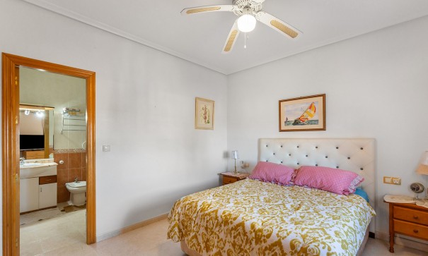 Herverkoop - Vrijstaande Villa -
Bigastro