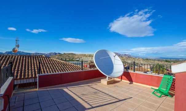 Herverkoop - Vrijstaande Villa -
Bigastro