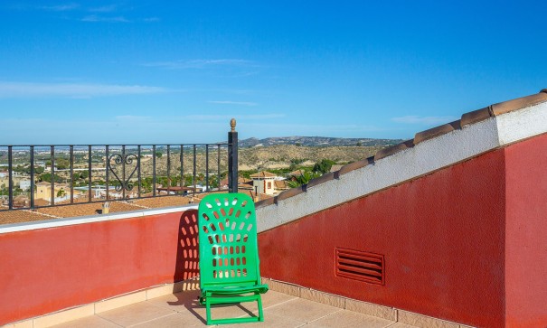 Herverkoop - Vrijstaande Villa -
Bigastro