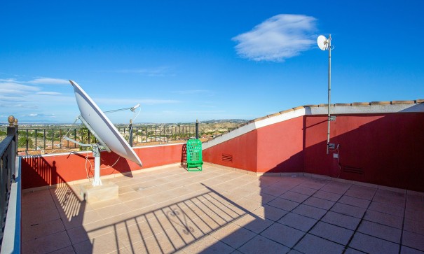 Herverkoop - Vrijstaande Villa -
Bigastro