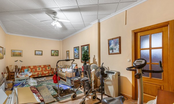 Herverkoop - Vrijstaande Villa -
Bigastro