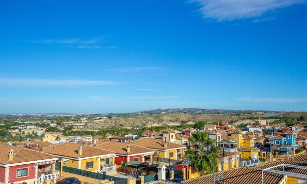 Herverkoop - Vrijstaande Villa -
Bigastro