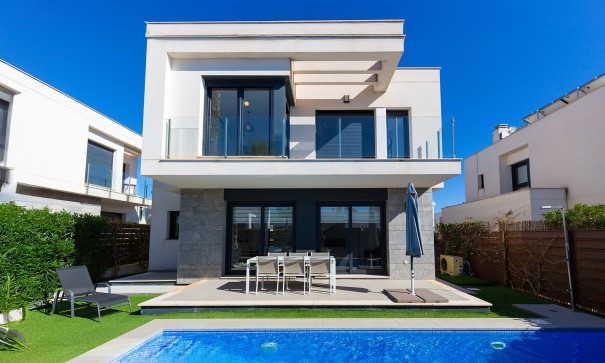 Venta - Chalet Independiente -
Entre Naranjos - Vistabella Golf - Vistabella Golf