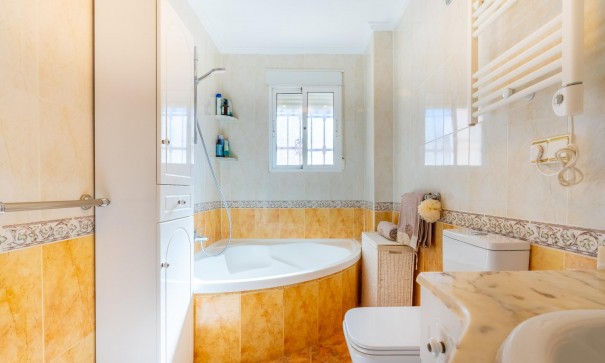 Revente - Appartement -
Orihuela Costa - La Regia