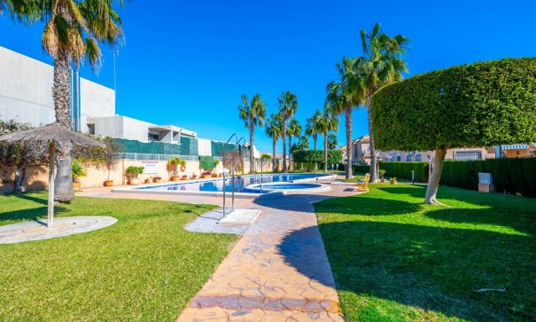 Revente - Appartement -
Orihuela Costa - La Regia