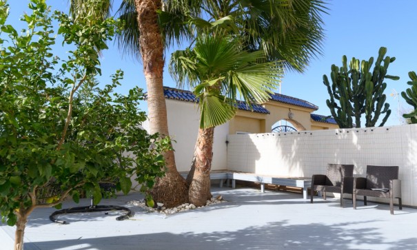 Revente - Appartement -
Torrevieja - La Mata