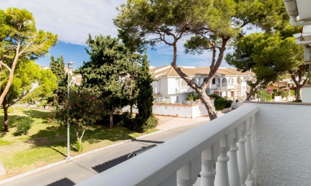 Venta - Casa de pueblo -
Orihuela Costa - La Zenia- Orihuela costa