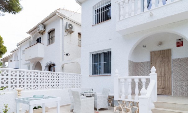 Venta - Casa de pueblo -
Orihuela Costa - La Zenia- Orihuela costa
