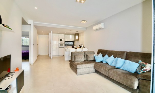 Venta - Apartamento piso -
Guardamar del Segura - Guardamar - El Raso