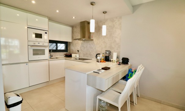 Venta - Apartamento piso -
Guardamar del Segura - Guardamar - El Raso