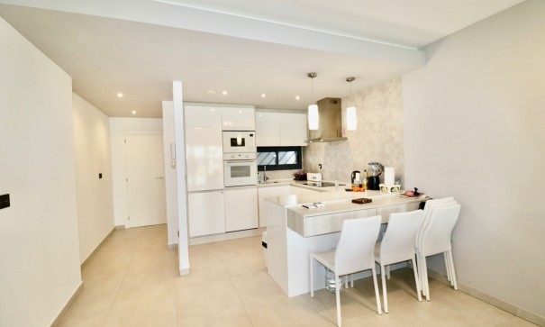 Venta - Apartamento piso -
Guardamar del Segura - Guardamar - El Raso