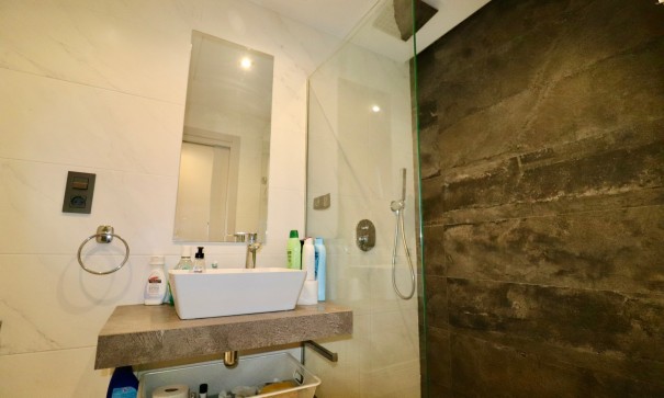 Venta - Apartamento piso -
Guardamar del Segura - Guardamar - El Raso