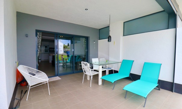 Venta - Apartamento piso -
Guardamar del Segura - Guardamar - El Raso