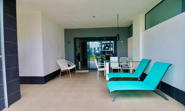 Venta - Apartamento piso -
Guardamar del Segura - Guardamar - El Raso