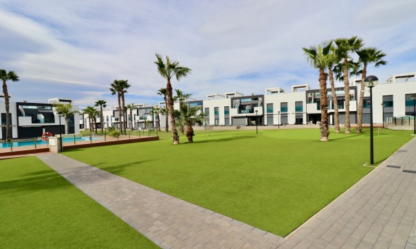 Venta - Apartamento piso -
Guardamar del Segura - Guardamar - El Raso