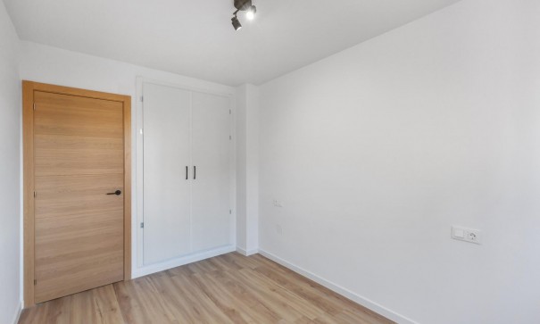 Revente - Appartement -
Torrevieja - Torreblanca