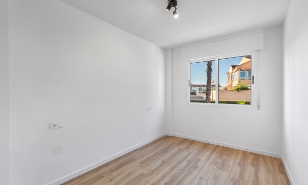 Revente - Appartement -
Torrevieja - Torreblanca