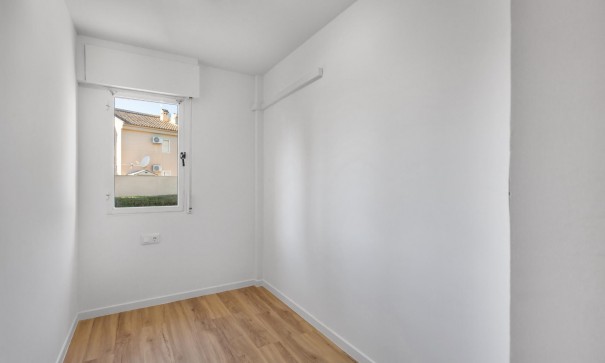 Revente - Appartement -
Torrevieja - Torreblanca