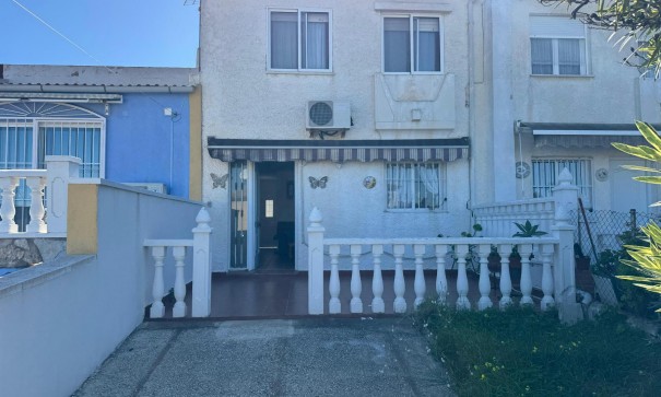 Resale - Freistehende Villa -
Torrevieja - Los Balcones