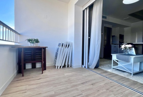 Resale - Wohnung Appartement -
Torrevieja - Punta Prima