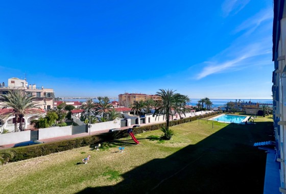 Resale - Wohnung Appartement -
Torrevieja - Punta Prima