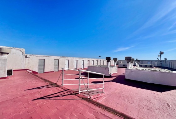 Resale - Wohnung Appartement -
Torrevieja - Punta Prima